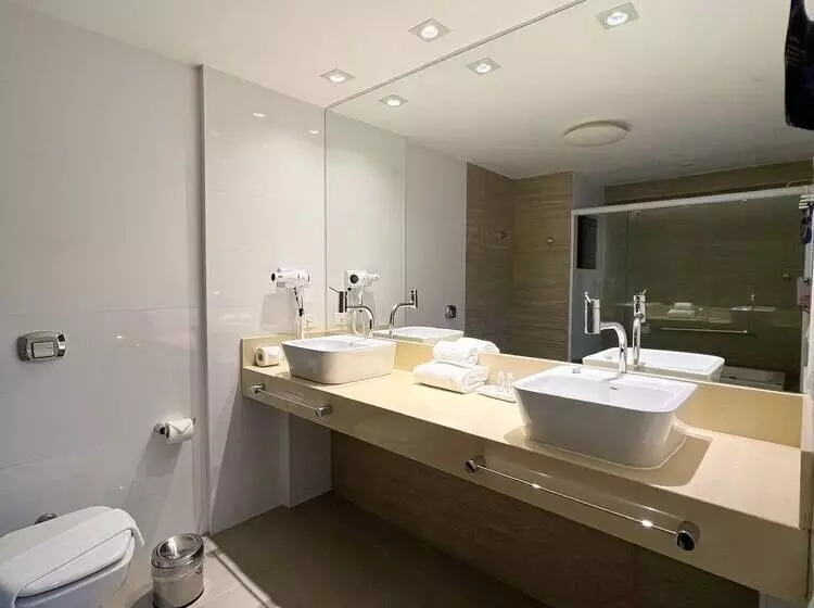 Hotelli Vilhar Palace