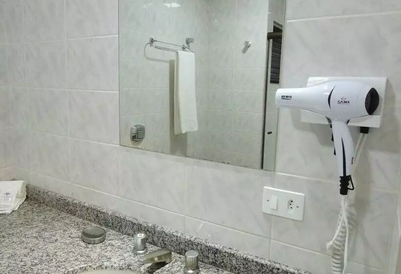 Hotelli Vilhar Palace