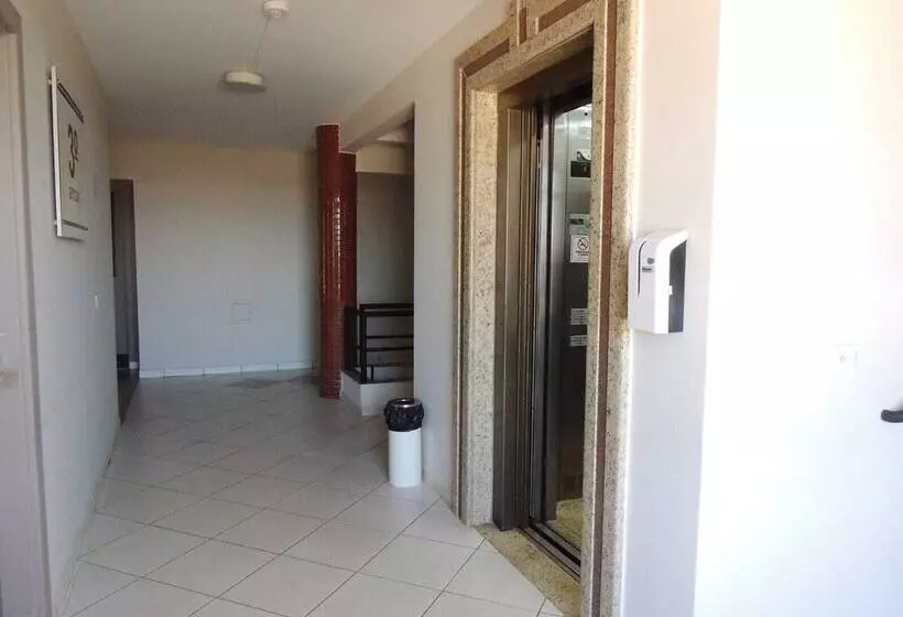 Hotelli Vilhar Palace