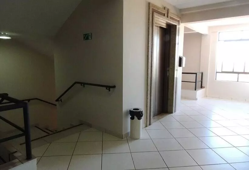 Hotelli Vilhar Palace