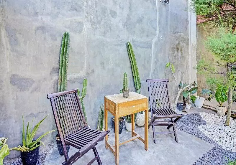 Hotelli Reva Residence Syariah By Oyo