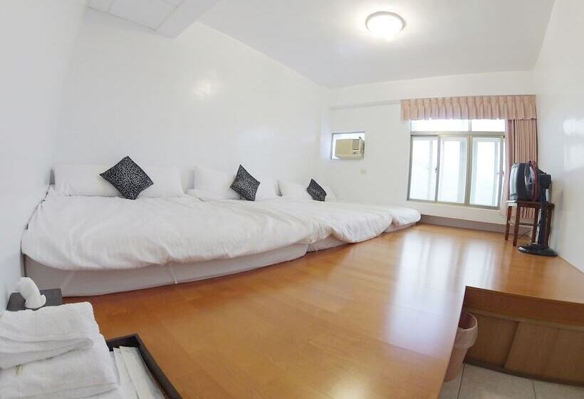 تختخواب و صبحانه 179 House