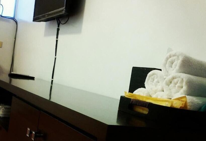 تختخواب و صبحانه 179 House