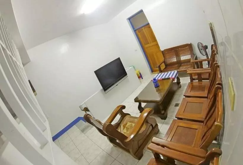 تختخواب و صبحانه 179 House