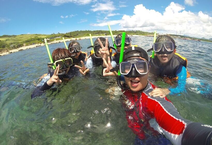 تختخواب و صبحانه 179 House