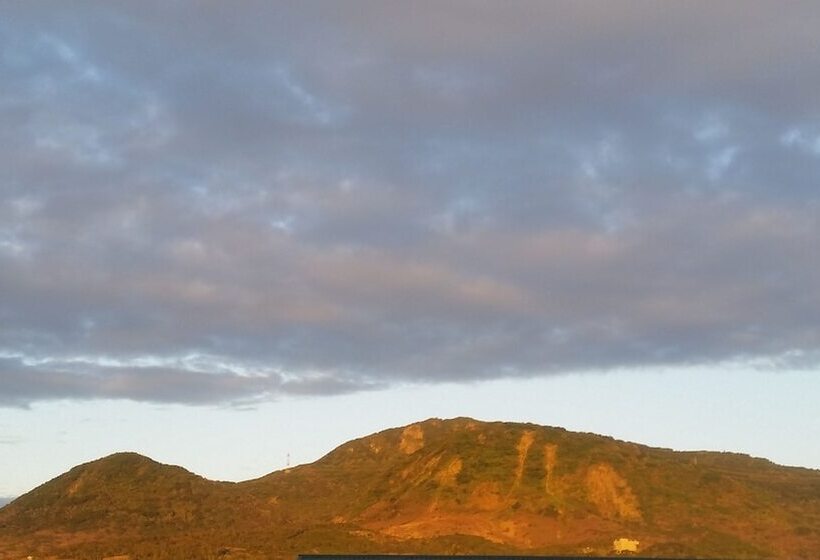 تختخواب و صبحانه 179 House