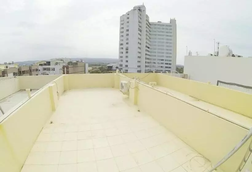 تختخواب و صبحانه 179 House
