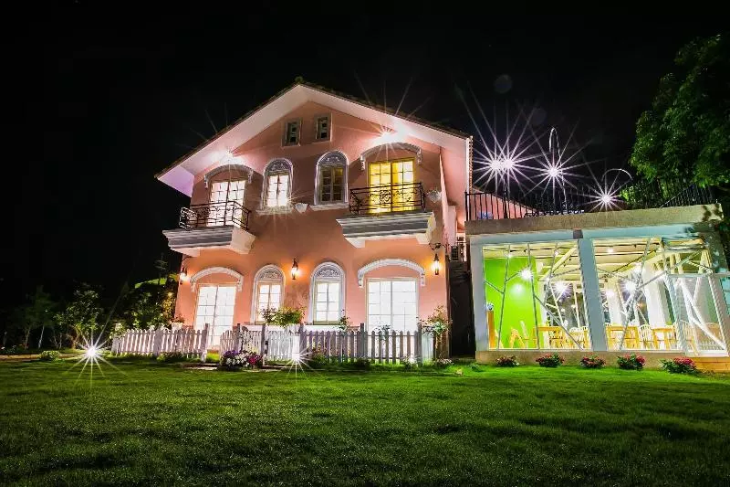 تختخواب و صبحانه Belle Garden Yillan Villa