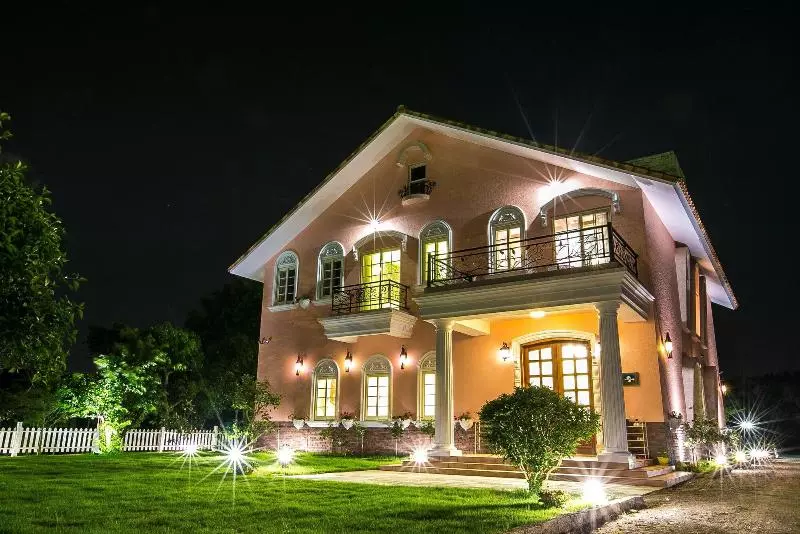 تختخواب و صبحانه Belle Garden Yillan Villa