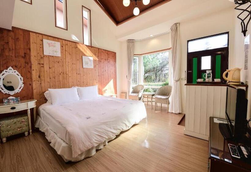 تختخواب و صبحانه Starhome Cottage