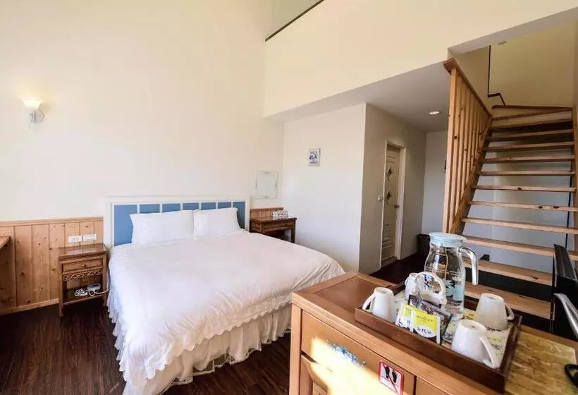 تختخواب و صبحانه Starhome Cottage