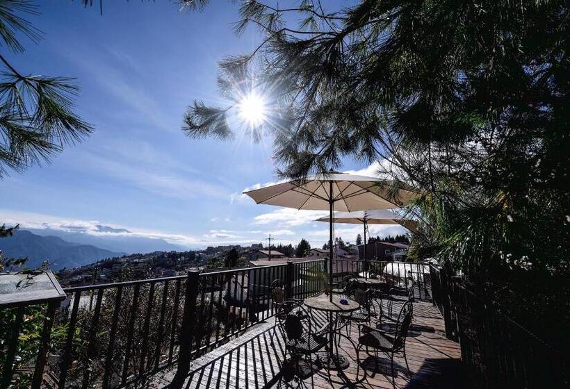 تختخواب و صبحانه Starhome Cottage