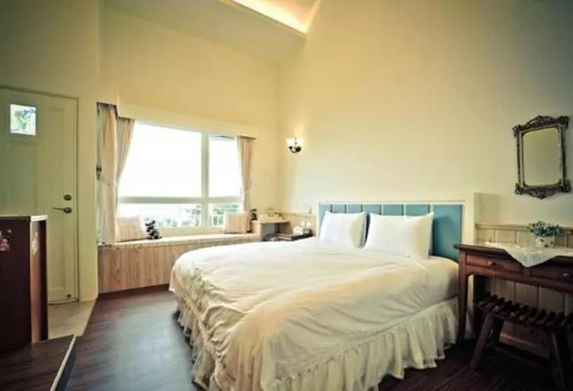 تختخواب و صبحانه Starhome Cottage