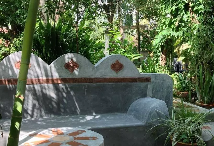 Dionis Villa