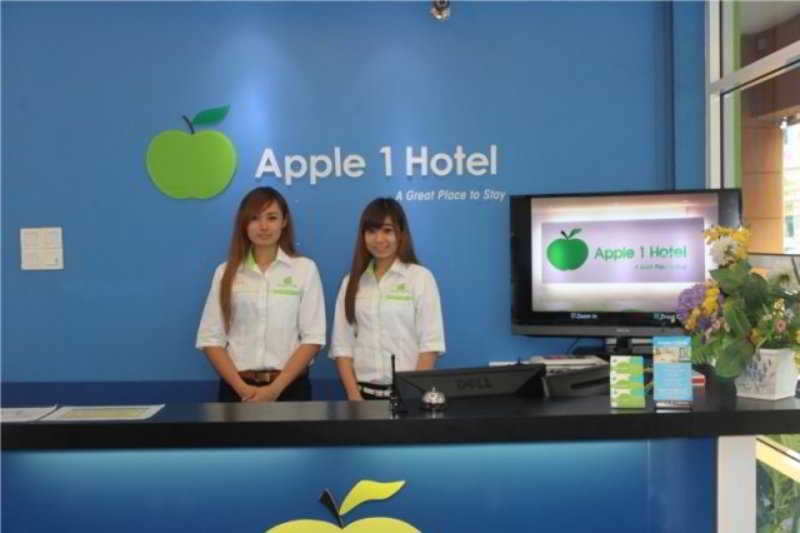 Apple 1 Hotel Queensbay