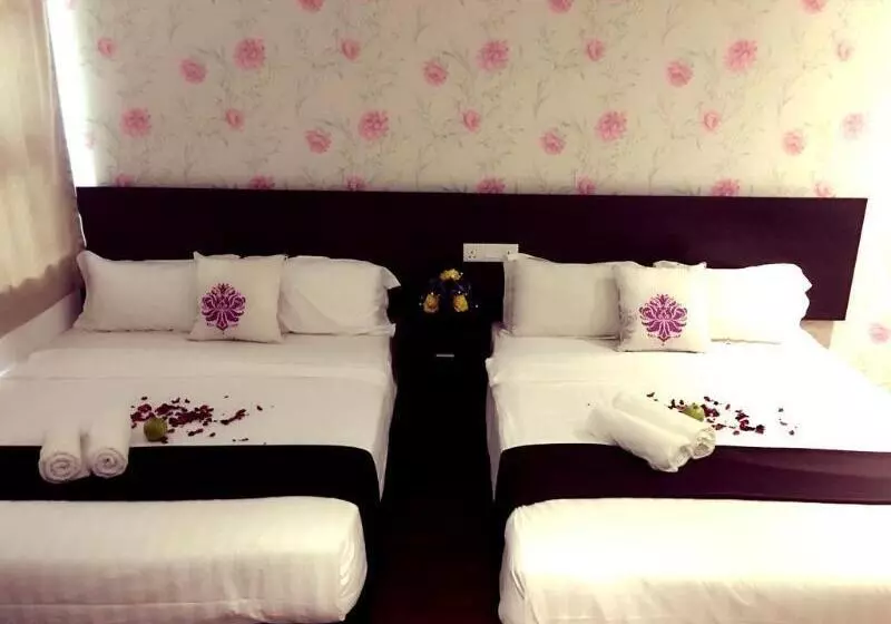 Apple 1 Hotel Queensbay