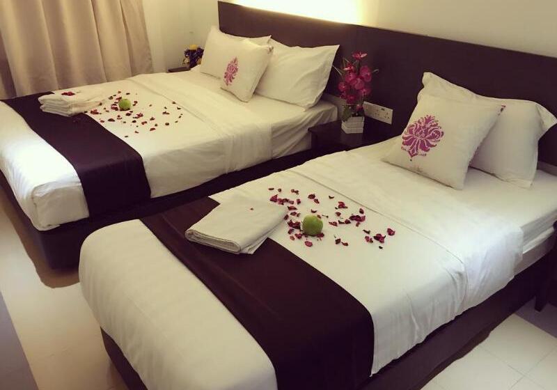 Apple 1 Hotel Queensbay