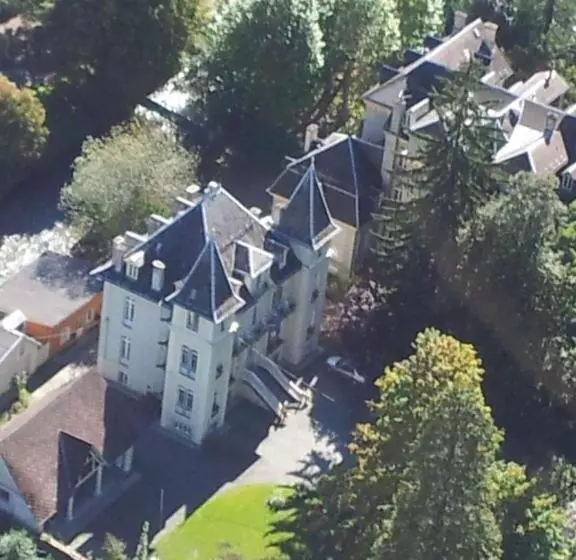 هتل Castel De La Pique