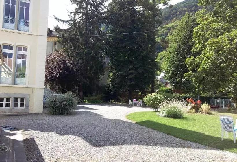 هتل Castel De La Pique