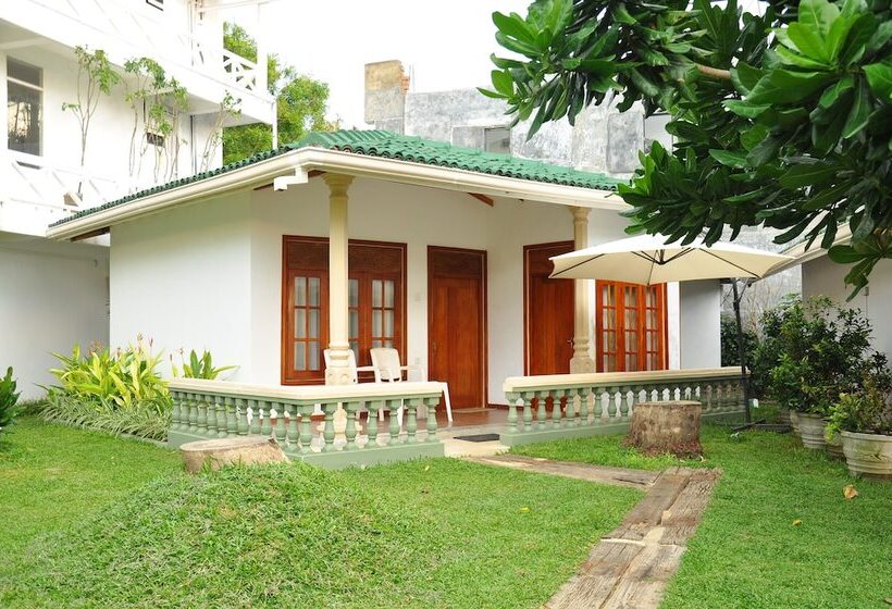 ホテル Mirissa Bay Resorts