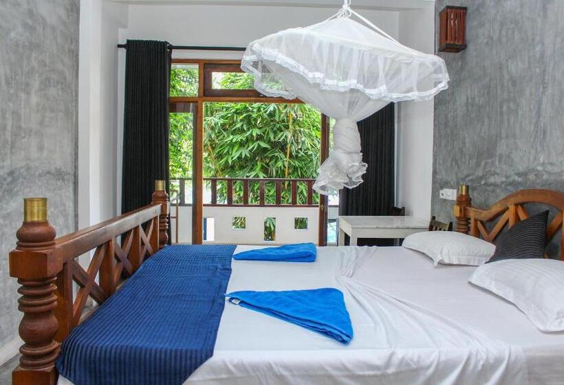 Hotel Aaradhya Mirissa