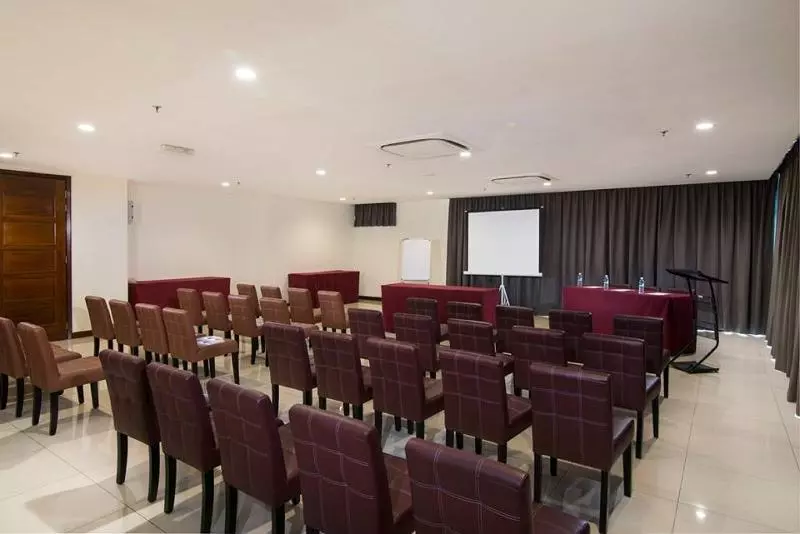 One Pacific Hotel & Serviced Apartments