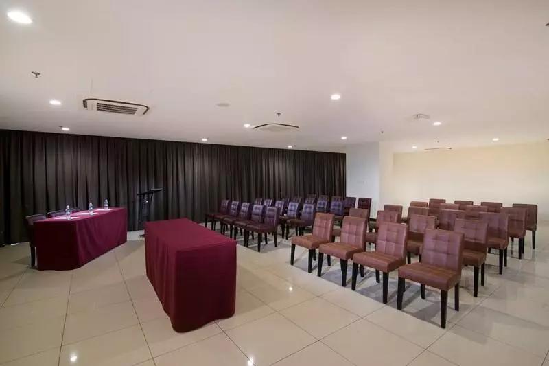 One Pacific Hotel & Serviced Apartments