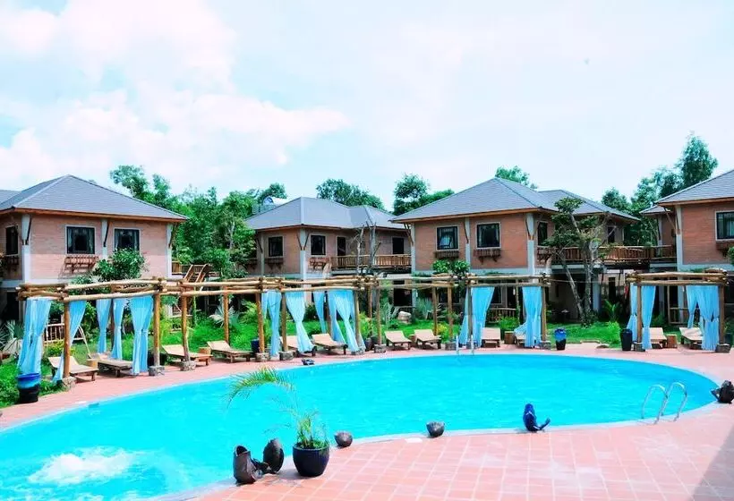 هتل Vela Phu Quoc Resort