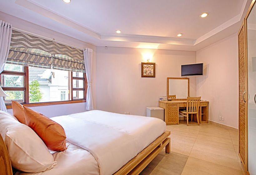 هتل Water Lily Villa