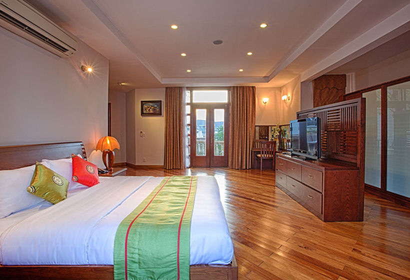 هتل Water Lily Villa