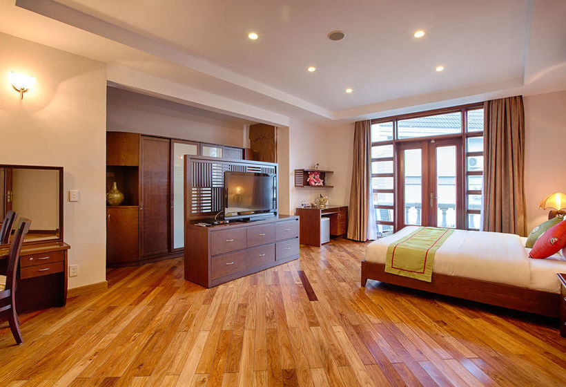 هتل Water Lily Villa