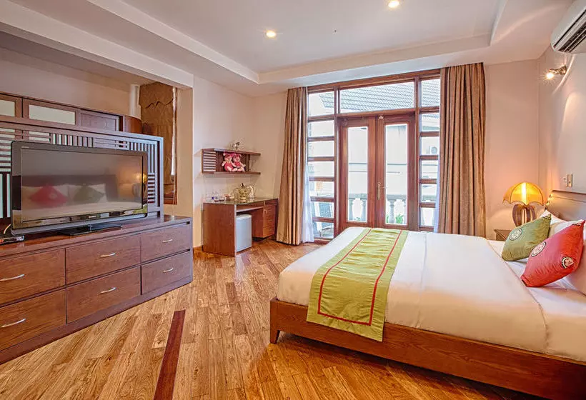 هتل Water Lily Villa