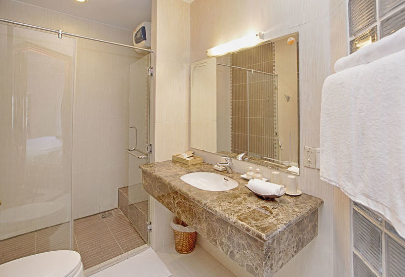 هتل Water Lily Villa