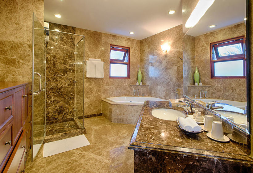 هتل Water Lily Villa