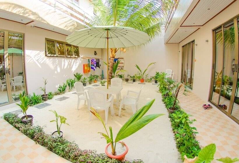 هتل White Sand Lodge