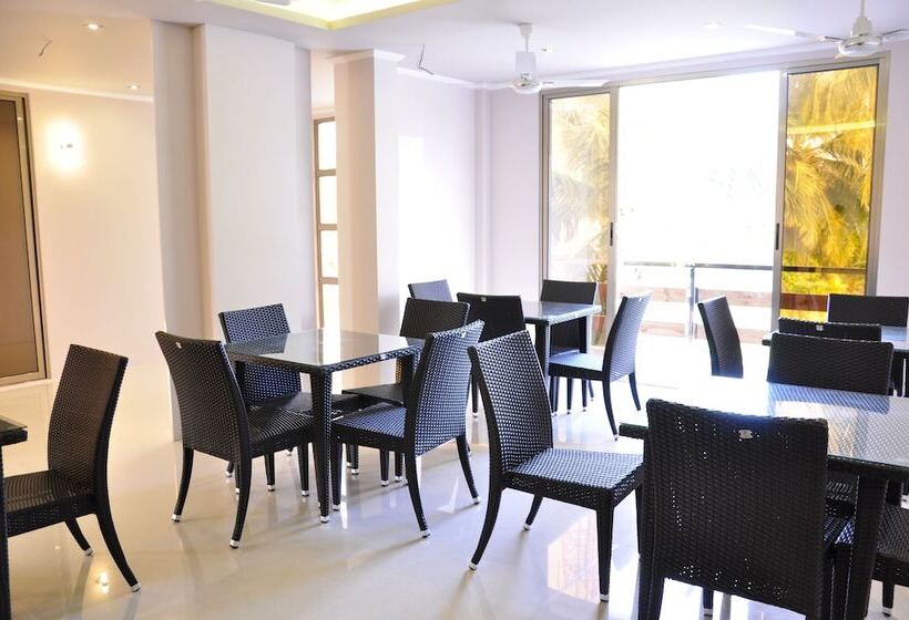 هتل White Sand Lodge