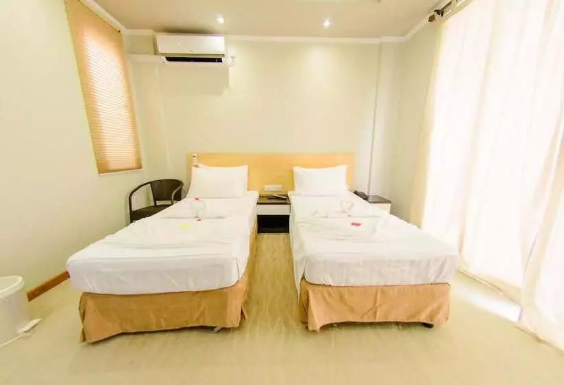 هتل White Sand Lodge
