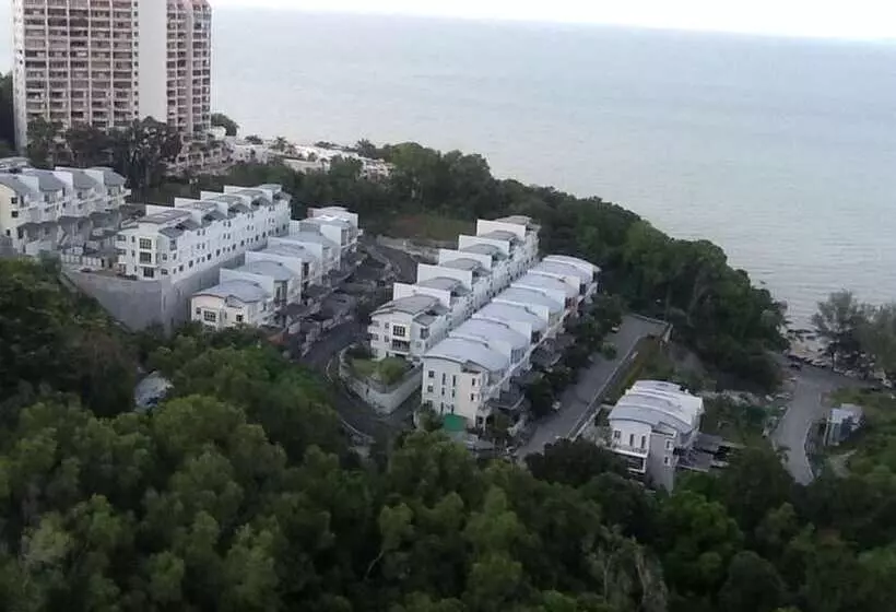 New Corner Shamrock Beach Villas Seaview