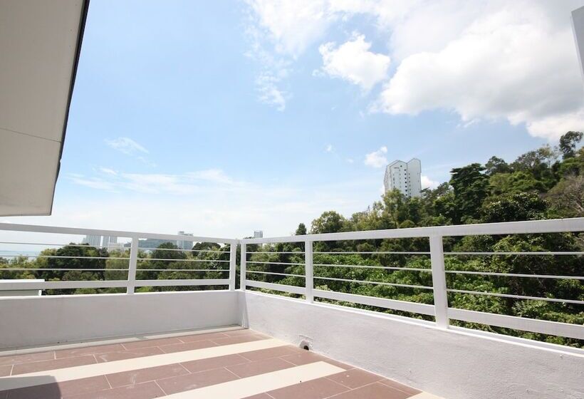 New Corner Shamrock Beach Villas Seaview