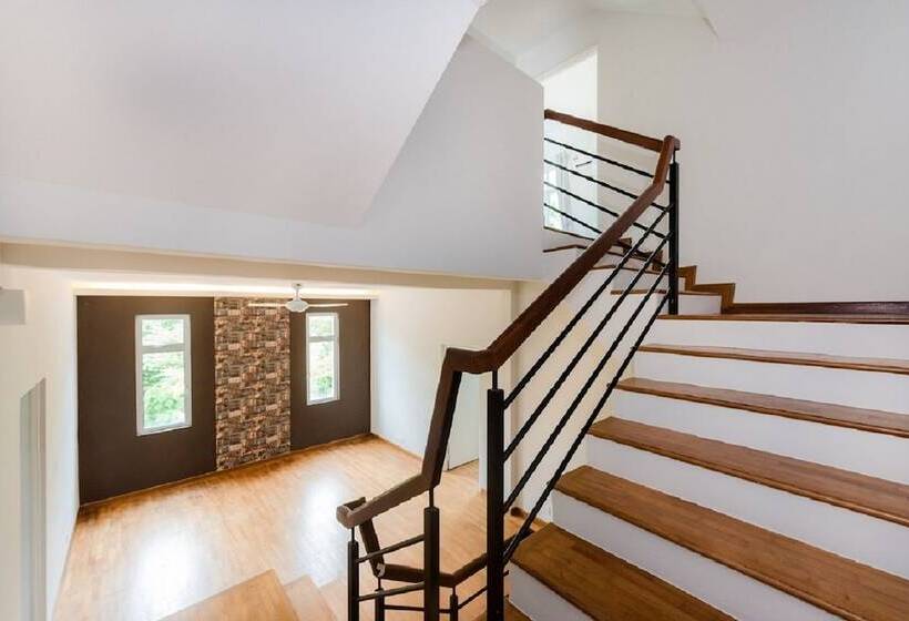 New Corner Shamrock Beach Villas Seaview