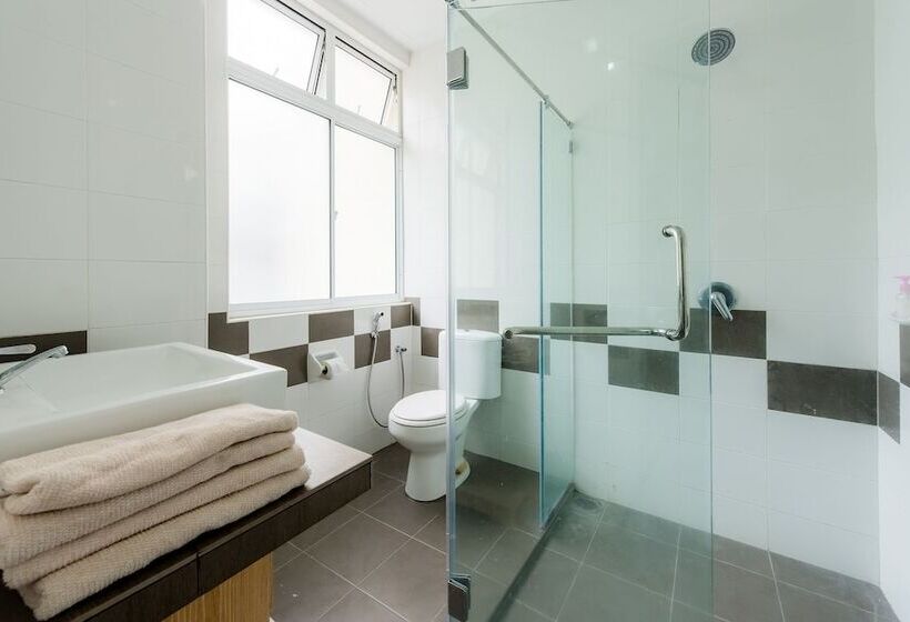 New Corner Shamrock Beach Villas Seaview