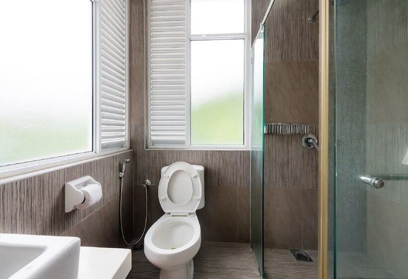 New Corner Shamrock Beach Villas Seaview