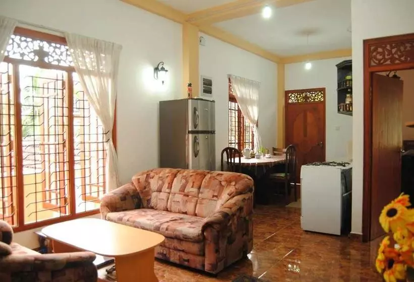 Majatalo Kumar Guest House & Apartment