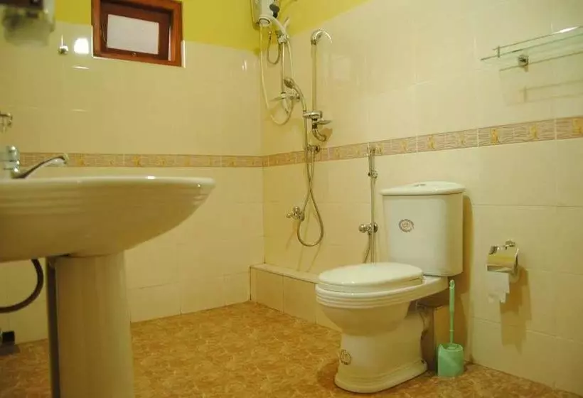 Majatalo Kumar Guest House & Apartment