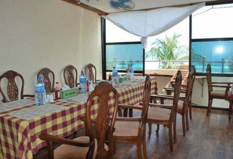 پانسیون Loona