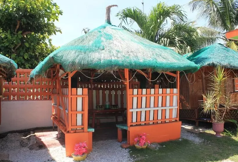 ペンション Maxvir Inn Beach Resort