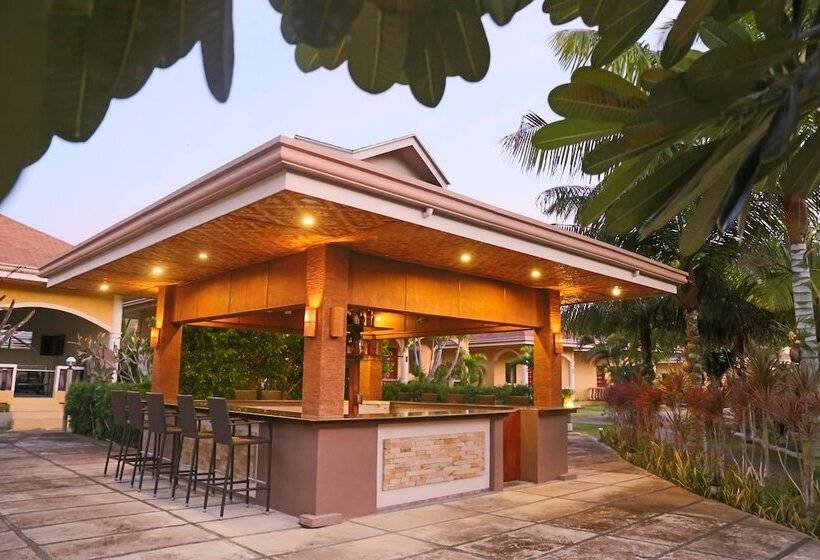 Turtle Bay Dive Resort