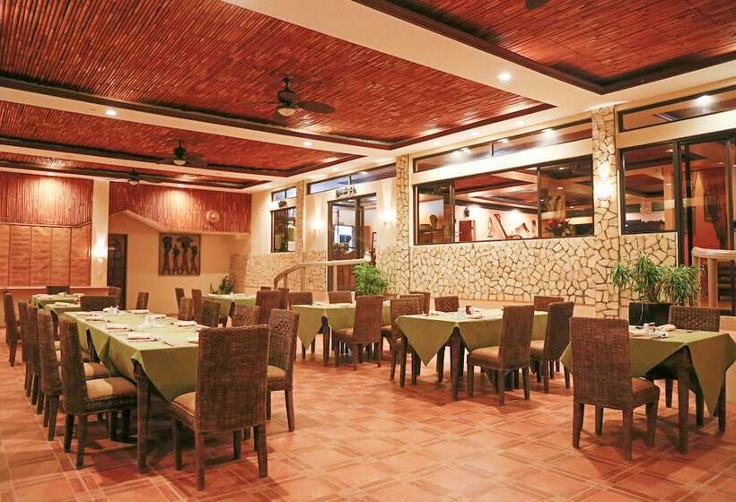 Turtle Bay Dive Resort