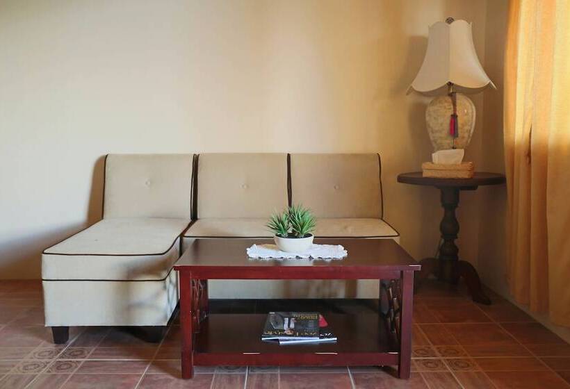 Turtle Bay Dive Resort