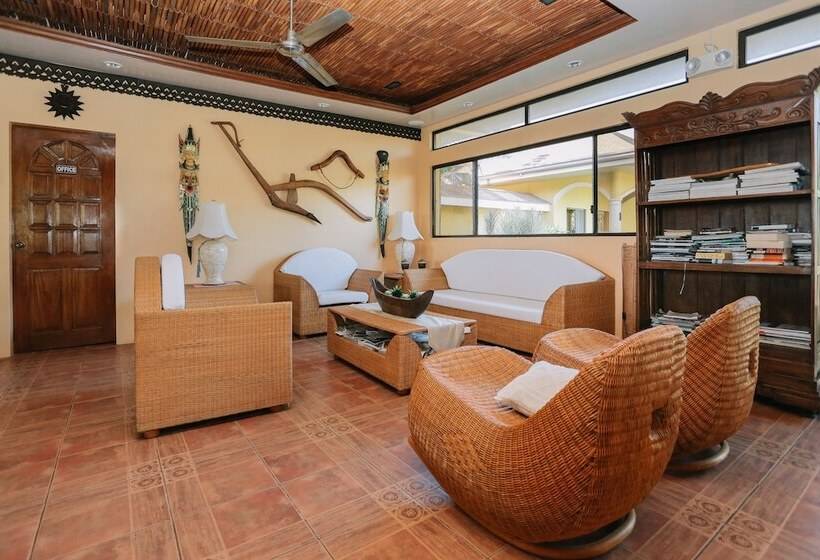 Turtle Bay Dive Resort